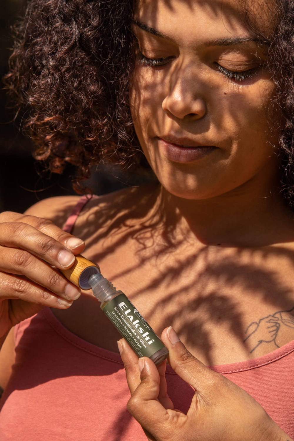 Elakshi - Sérum Nutritivamente Iluminador para Olhos